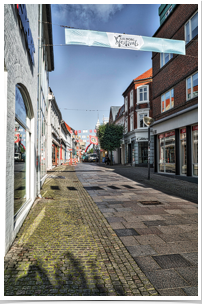 Beginning of main shopping street.